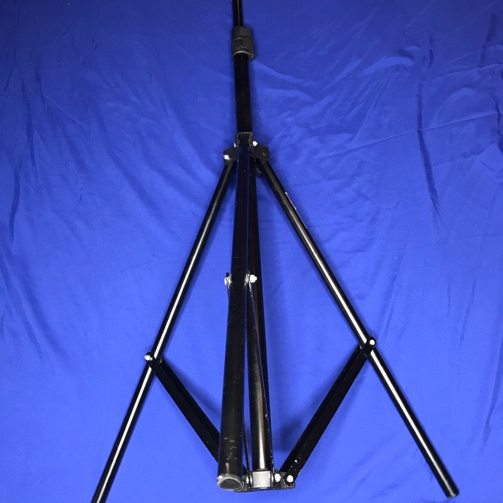 TRIPOD